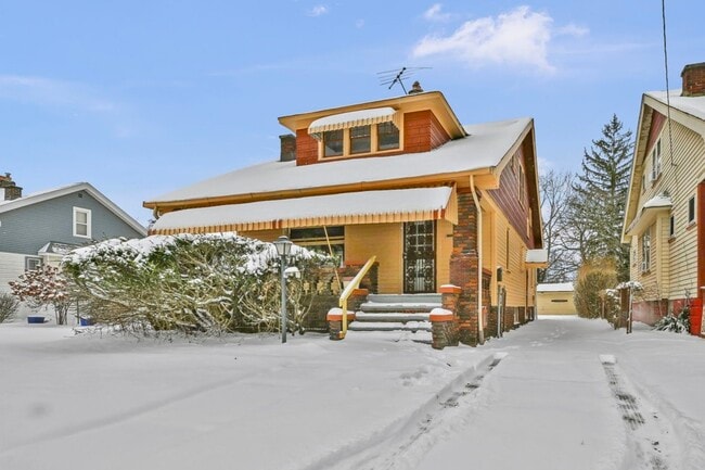 Building Photo - 3658 E 138th St