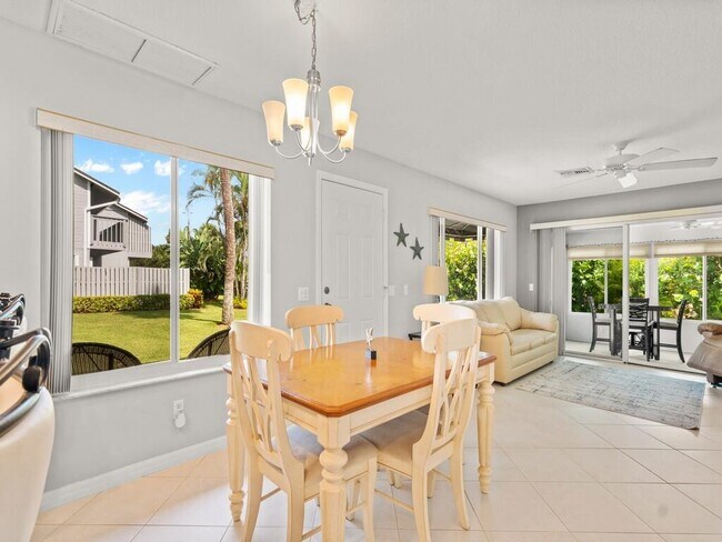 Photo - 4949 N Hwy A1A Unidad 54