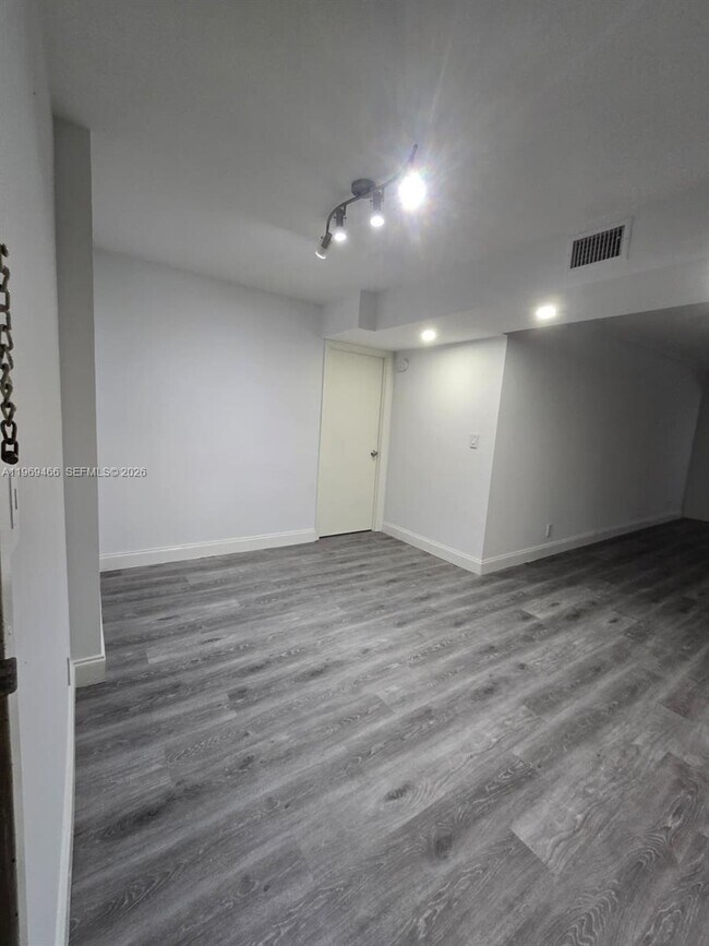 Photo - 6500 Cypress Rd Unit 301