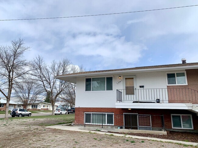 Photo - Knowles 4-Plex Unidad 326 Knowles