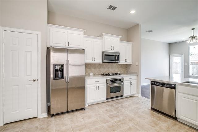 Building Photo - 2692 Lake Ridge Dr