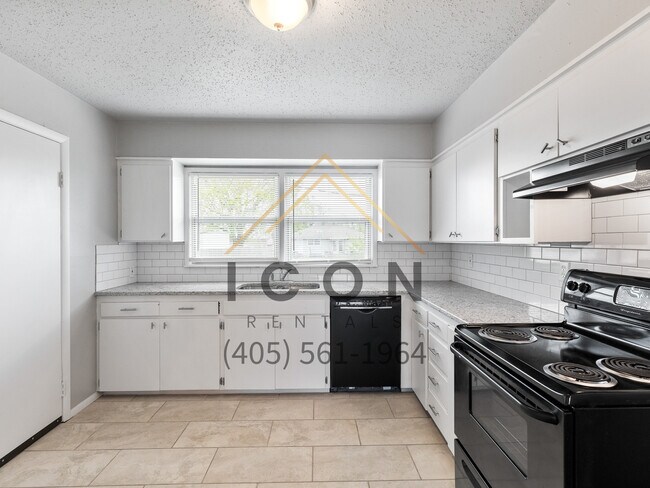 Photo - 4421 NW 31st St