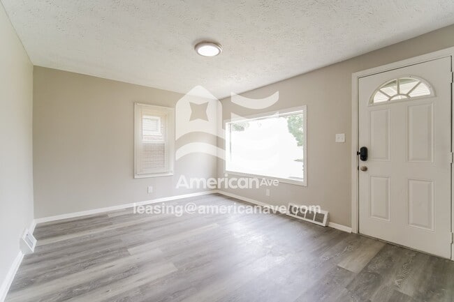 Photo - 869 Triplett Blvd