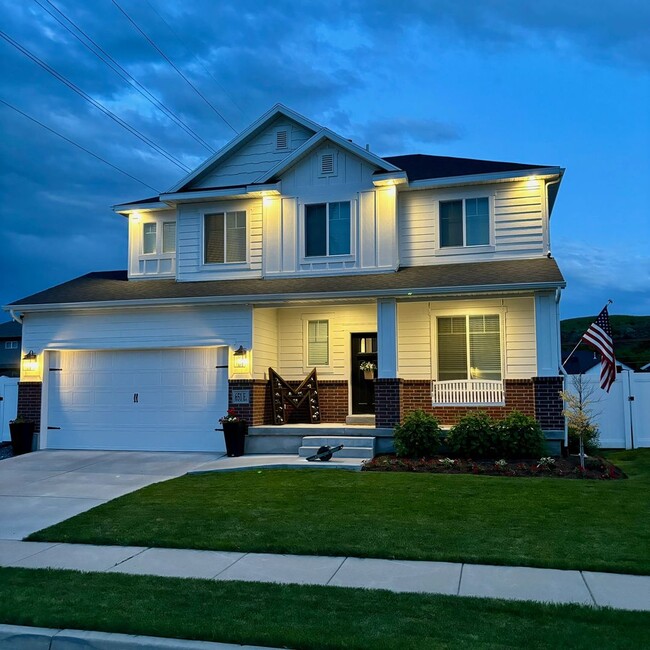 Photo - Spacious 4 Bed, 2.5 Bath Home with Central Air & 2-Car Garage! - Available NOW!