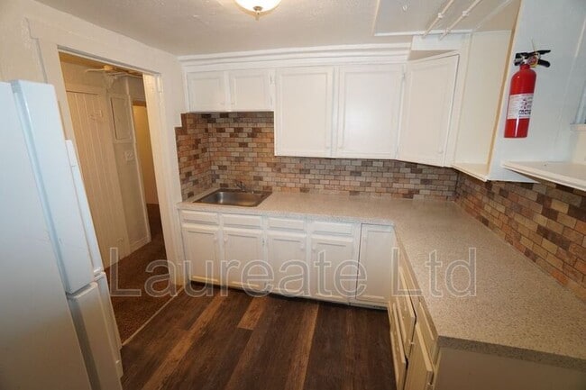 Photo - 815 N Ogden St Unidad #3