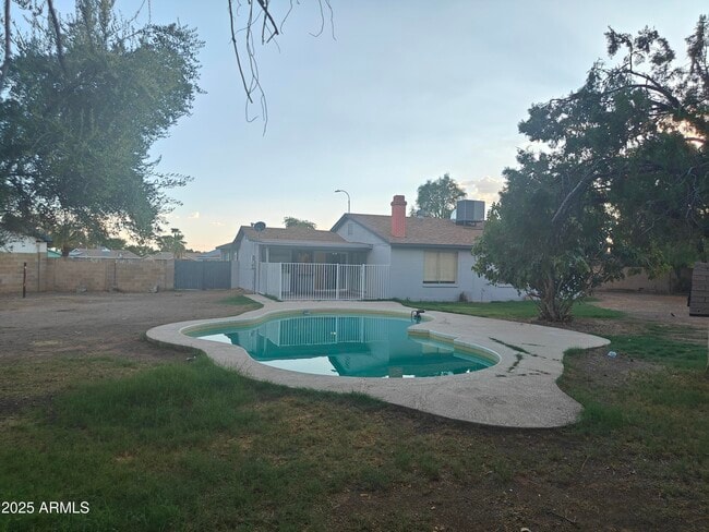 Building Photo - 9715 N 56th Ln