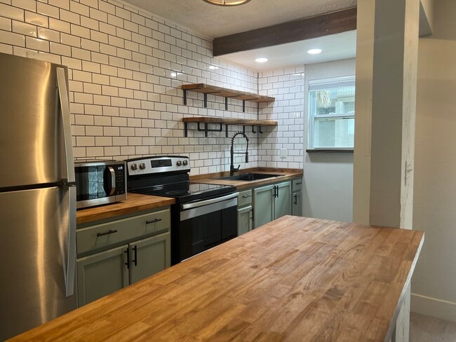 Photo - 711 SW 75th St Unit 102