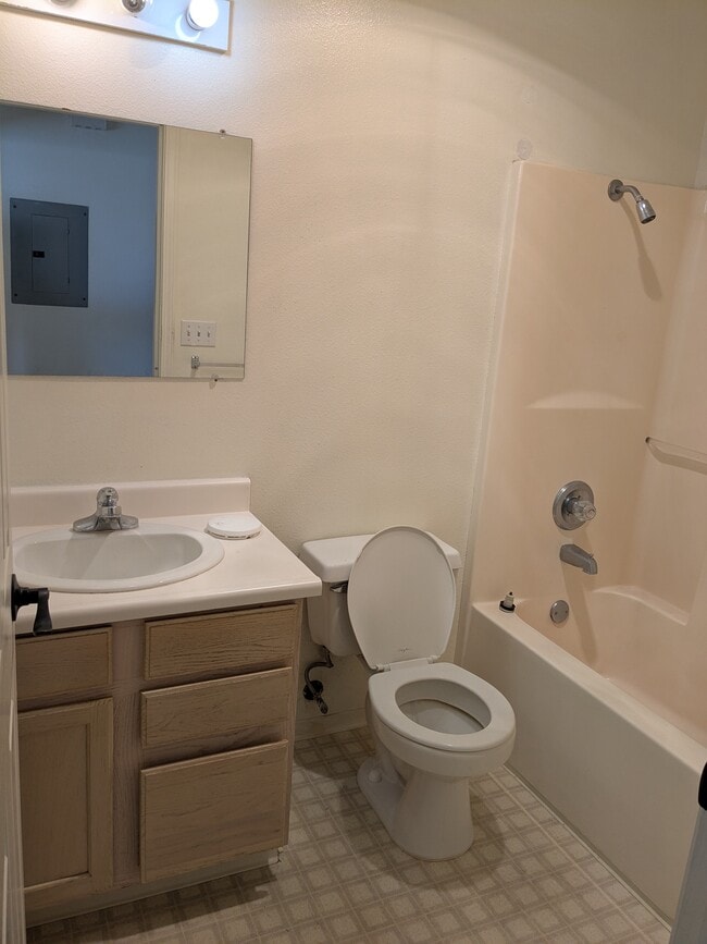 Photo - 704 Cook St Unit 704