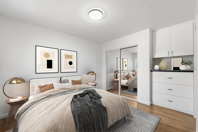 Photo - 925 W 30th St Unit 13