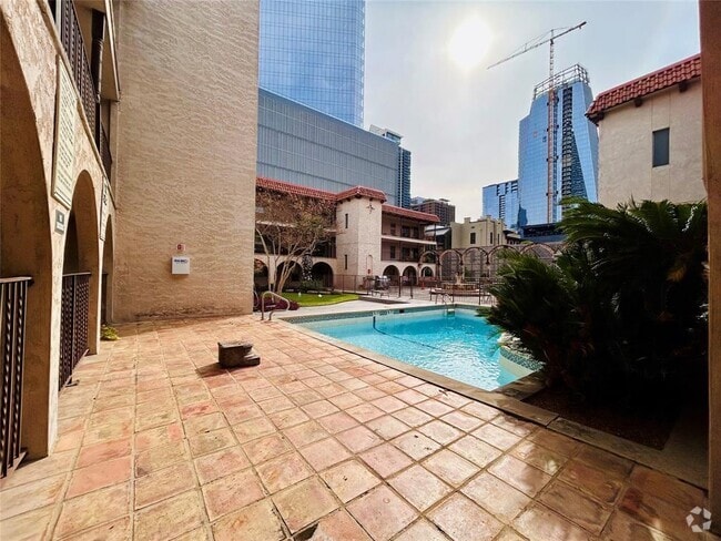 Building Photo - 505 W 7th St Unit 207 Rental