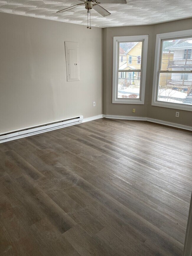 Photo - 712 S Irving Ave Unit 2nd floor