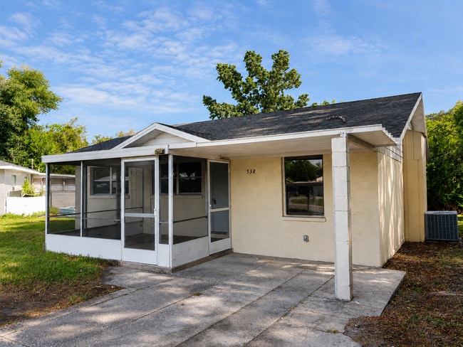Photo - Beautiful 3BR/1BA Lakeland Home with Bonus Room Near Southeastern University!