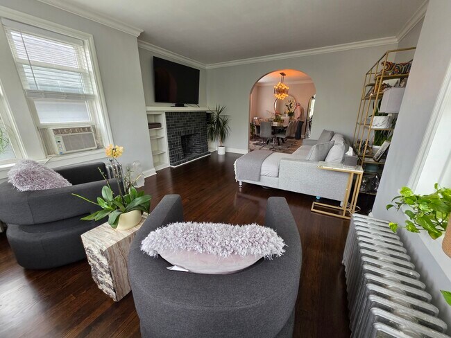 Photo - 3828 N Mozart St