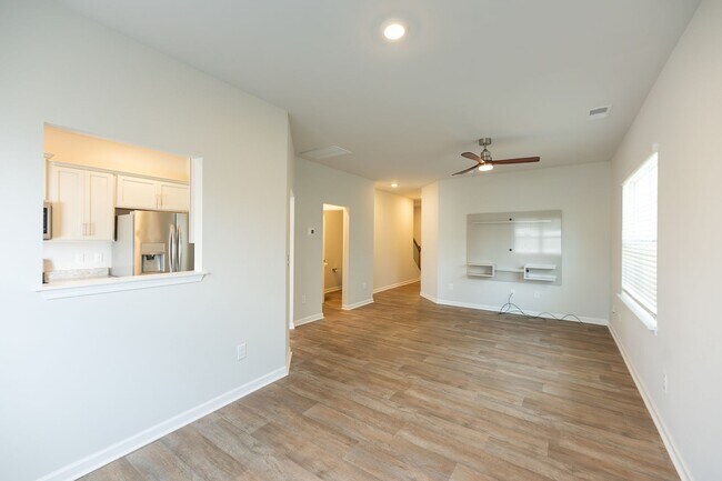 3813 Buckskin Wy
