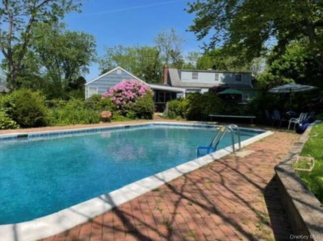 Photo - 34 Little Neck Rd