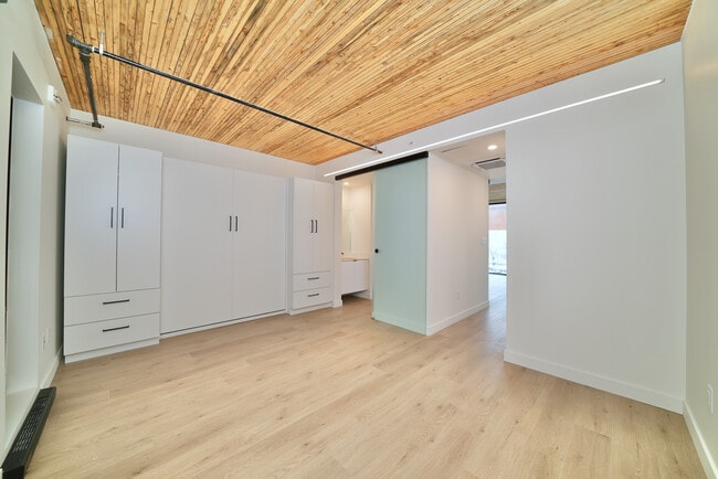 Chambre avec lit escamotable - Pumphouse West