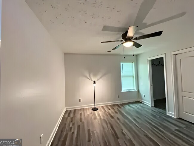 Photo - 5047 Chupp Way Cir