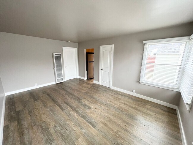 Photo - Gorgeous One-Bedroom, One-Bathroom Home Lo...