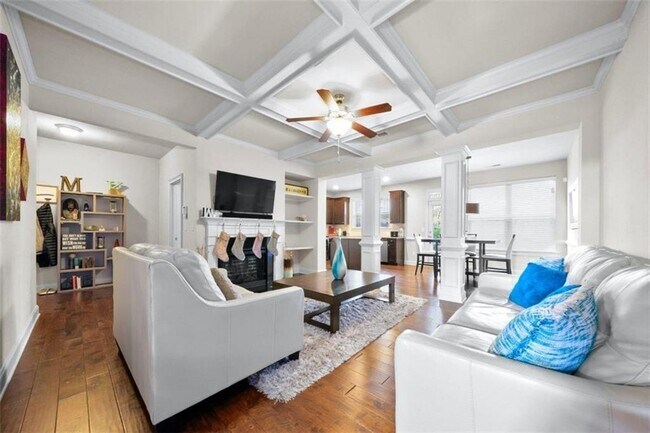 2462 Whiteoak Run