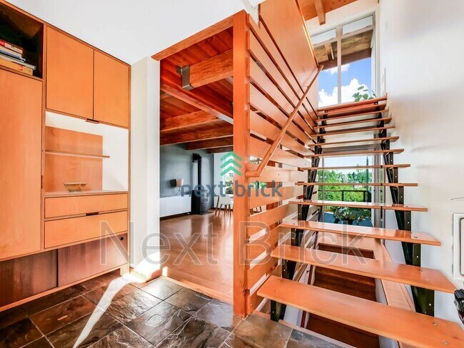 Photo - 4015 Letitia Ave S