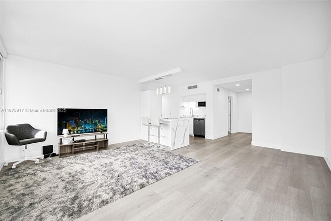 Photo - 1000 West Ave Unit 224