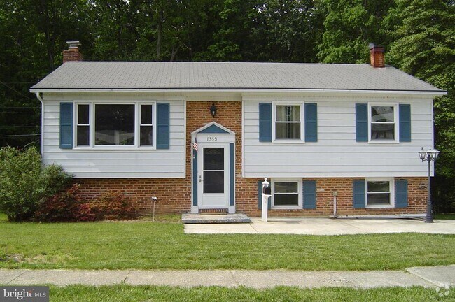 Building Photo - 1365 Rosanna Dr Rental