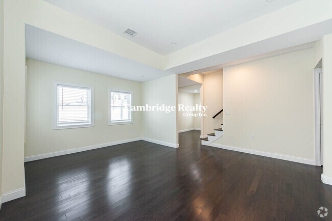 Building Photo - 10 Marion St Unit 1 Rental