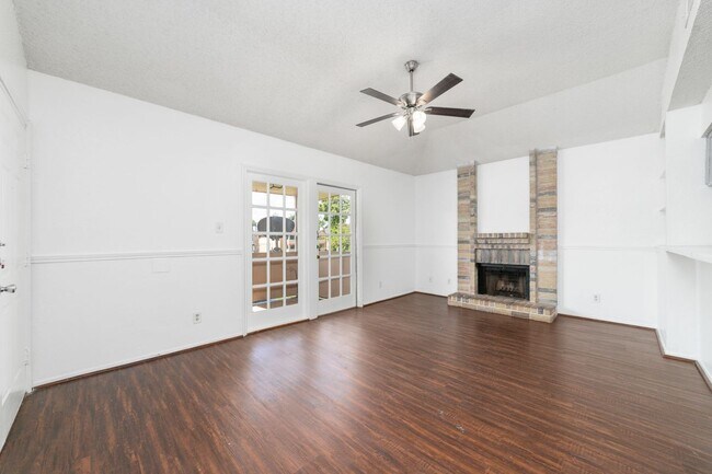 Photo - 1308 Brenda Ln Unidad C