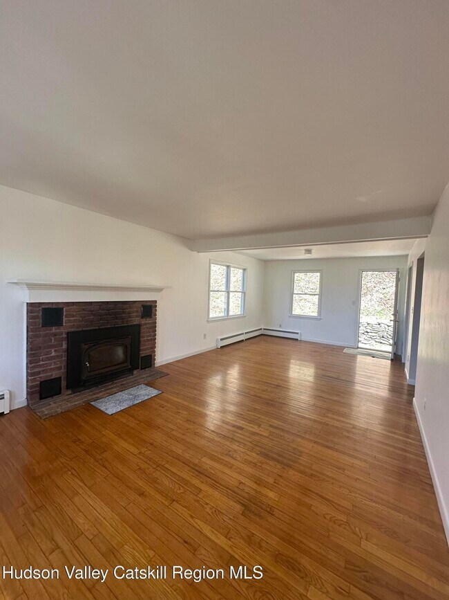 Photo - 694 Dugway Rd