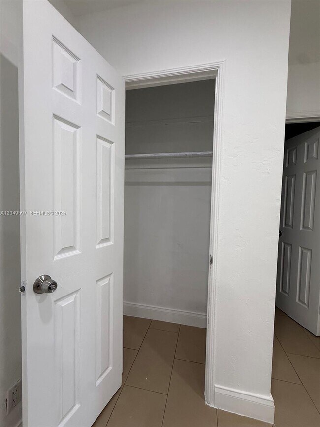 Photo - 6723 NE Miami Pl Unit 6725