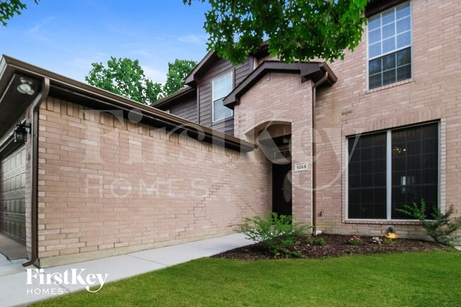 Photo - 1055 Waterview Dr