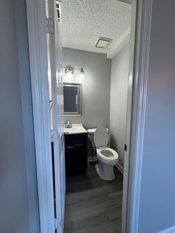 Photo - 2905 Frost Dr SW Unidad 1
