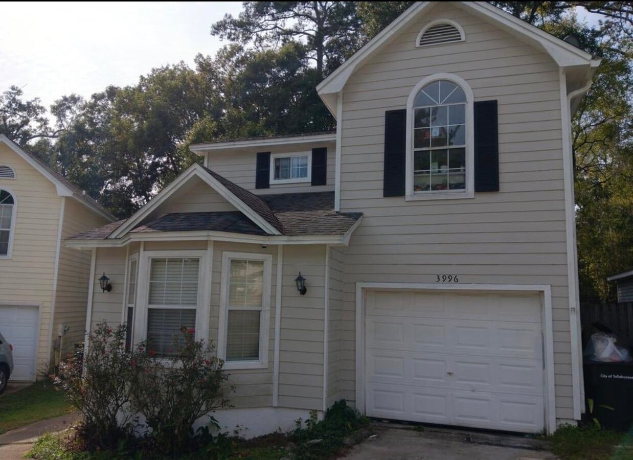 Photo - 3996 Bothwell Terrace