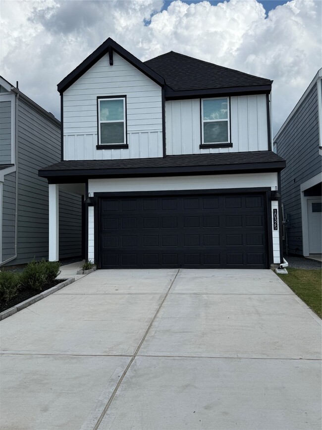 Photo - 10325 Sylvan Wds Trl