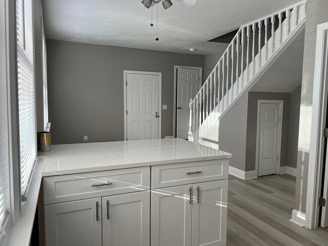 Photo - 238 Appleton St Unit 2