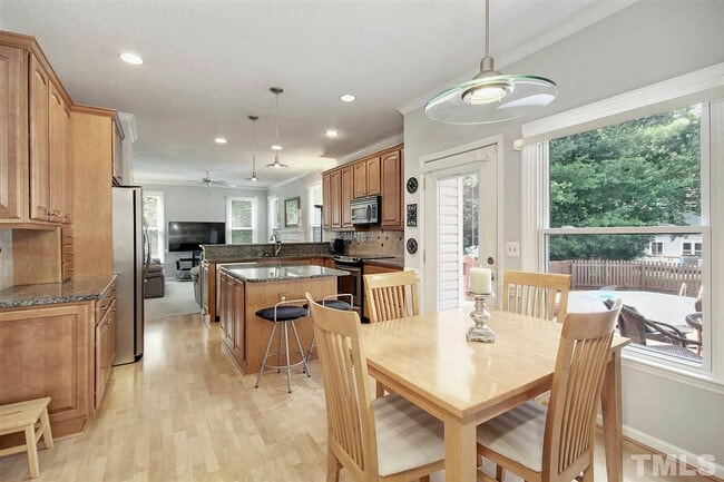 Photo - Room in House on Daingerfield Dr