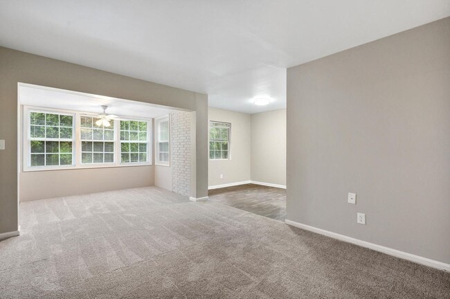Photo - Winthrop Apartments