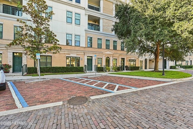 Photo - 1661 Riverside Ave Unit 107
