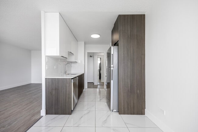 Kitchen - Signature Tower