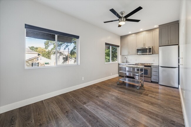 Photo - 1919 Missouri St