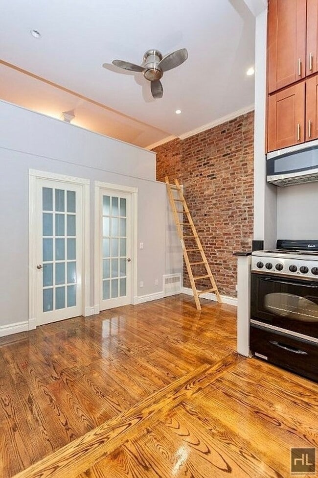 Photo - W 14TH ST. Unit 2F