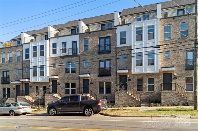 Photo - 12147 Brooklyn Ave