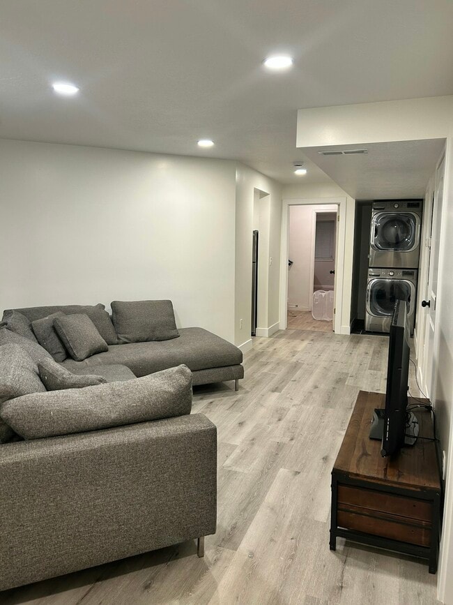 Photo - 1759 E 3300 S