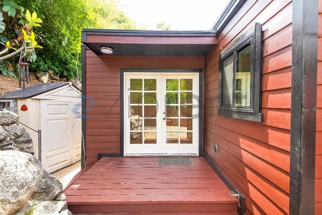 Photo - 670 Woodland Dr