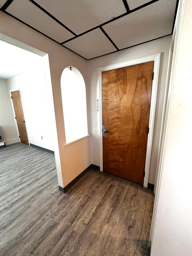 Photo - 10 Thompson St Unit H