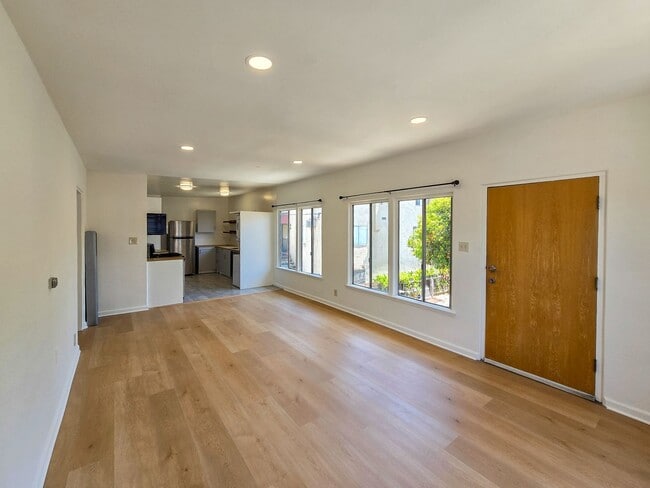 Photo - 1517 E Maple St Unidad B