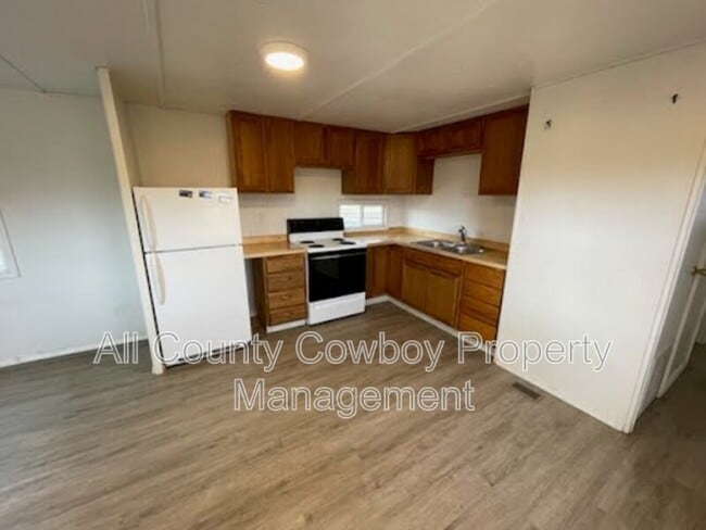 Building Photo - 2081 Easterling St Rental