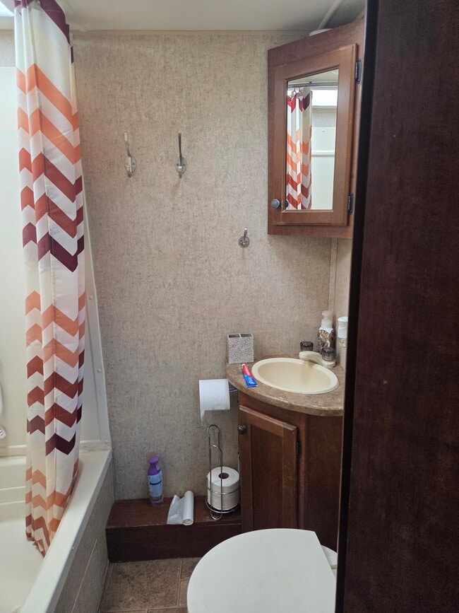 Photo - 19188 Glendale Ave Unit 29ft trailer