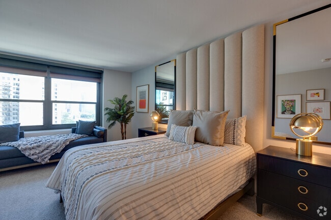 Photo - ELEVEN THIRTY