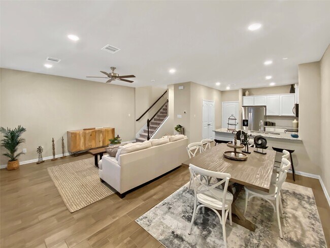 Photo - 11922 Amber Oak Wy